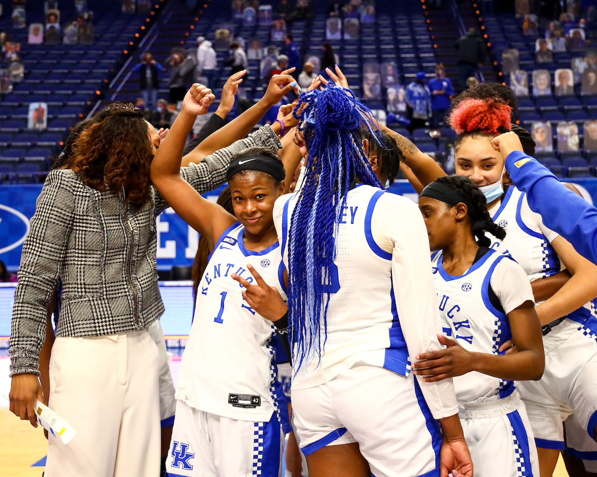 Group. Robyn Benton. 

Kentucky beats Alabama 81-68.

Photo by Eddie Justice | UK Athletics