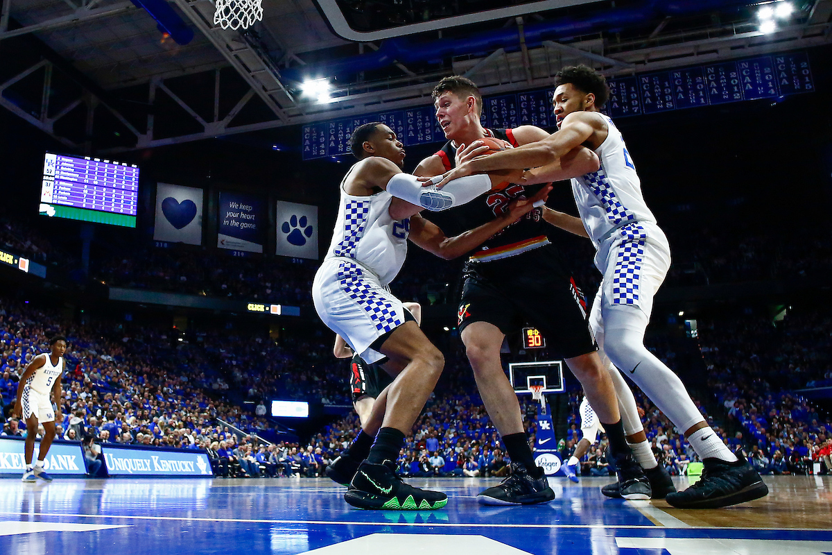 PJ Washington. EJ Montgomery.

UK beats VMI 92-82 at Rupp Arena.

Photo by Chet White | UK Athletics