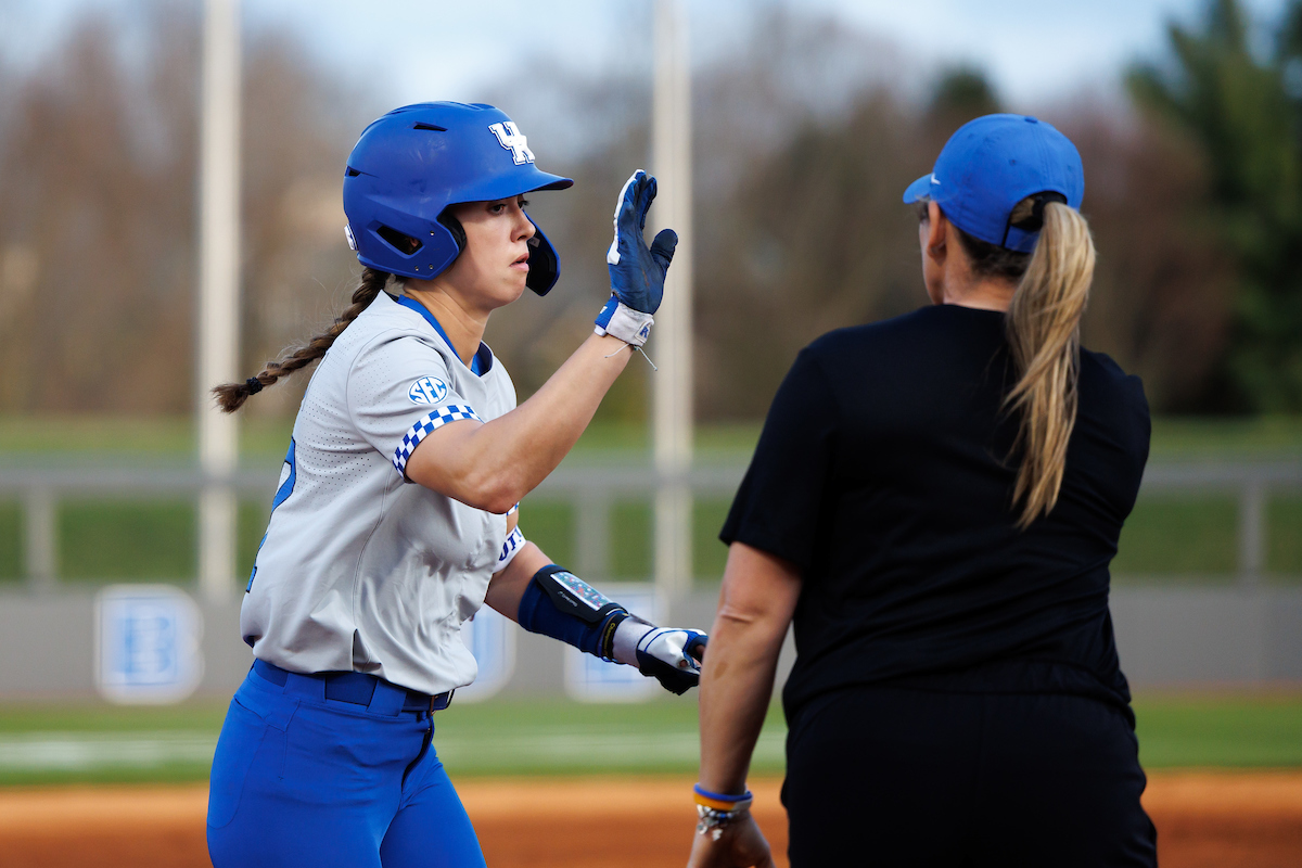 Plotts’ Seventh-Inning Double Rescues Kentucky on Friday