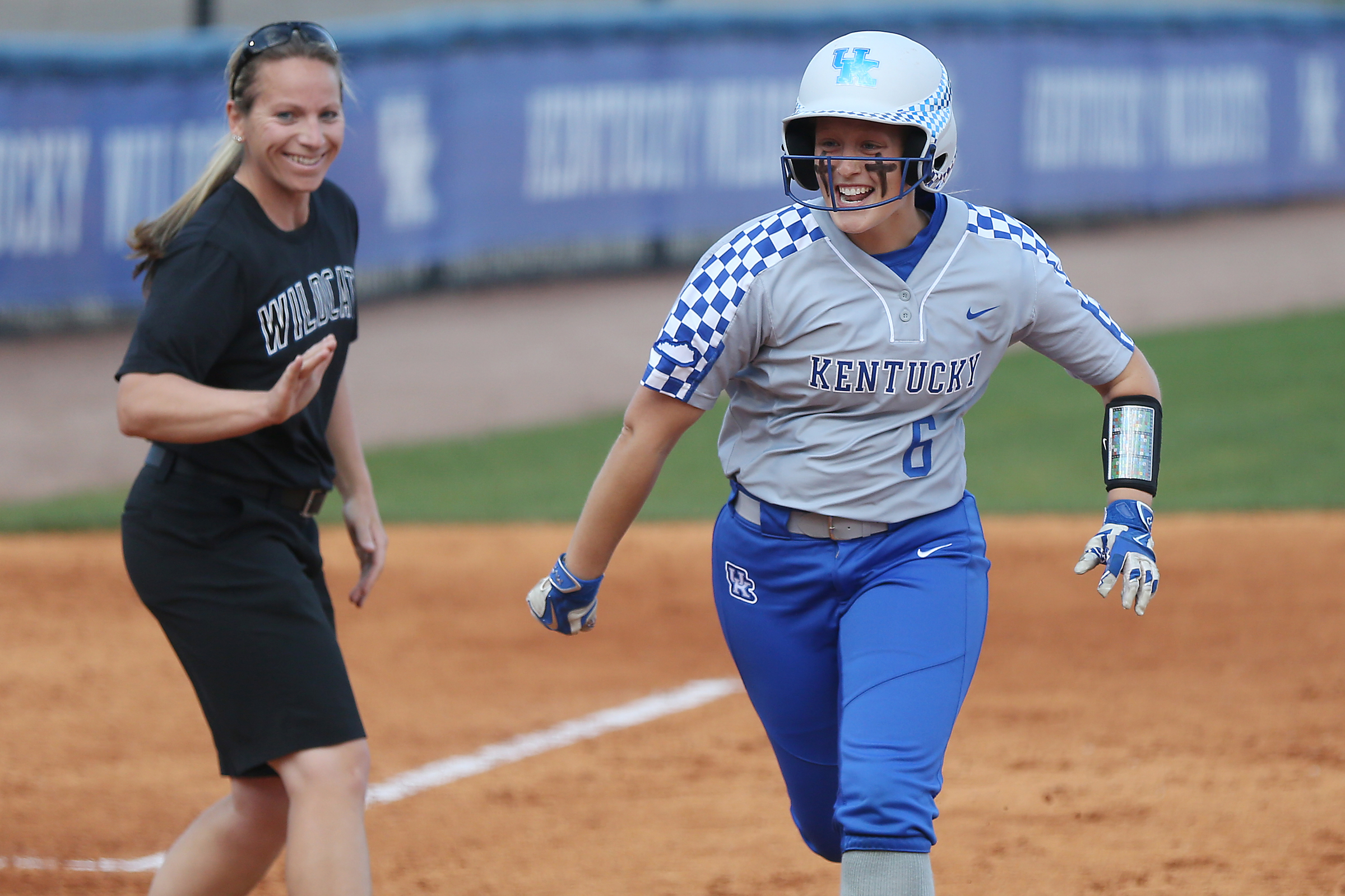 Softball Postpones Midweek at EKU to April 25