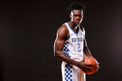 Go behind the scenes at Kentucky men's basketball photo day.