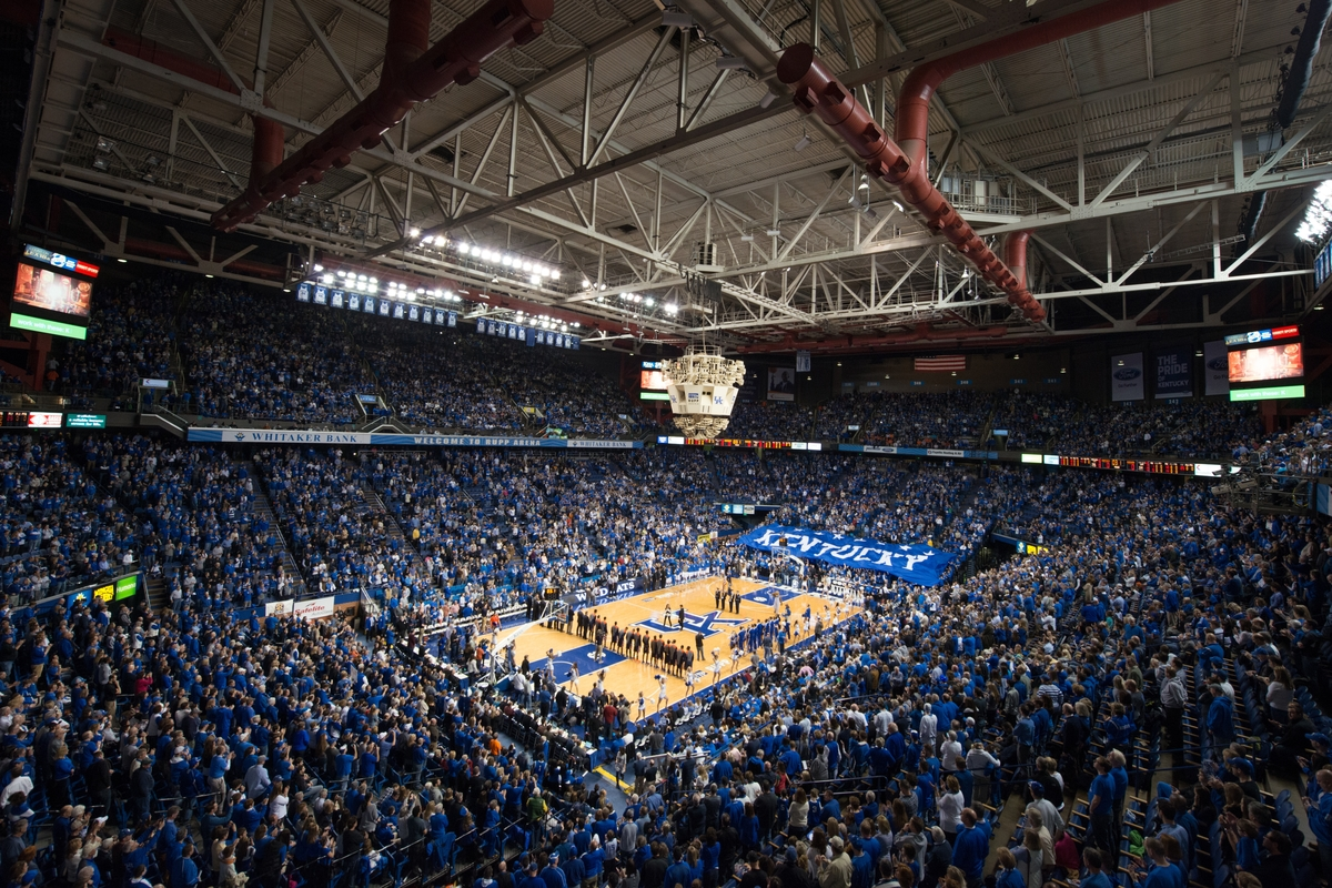 Bluegrass Boys Combining Eras of UK Basketball