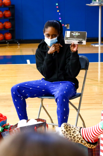 Chasity Patterson. 

Kentucky WBB Christmas Party.

Photo by Eddie Justice | UK Athletics