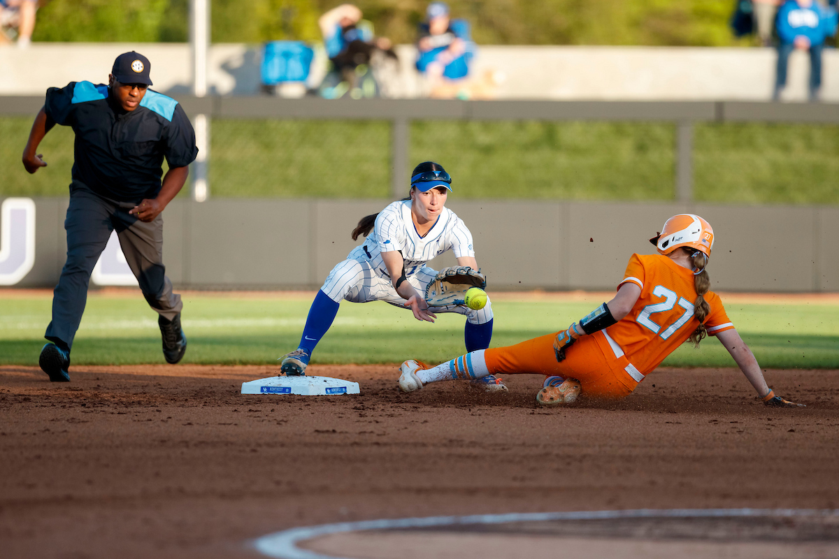 Kentucky-Tennessee Monday Softball Photo Gallery