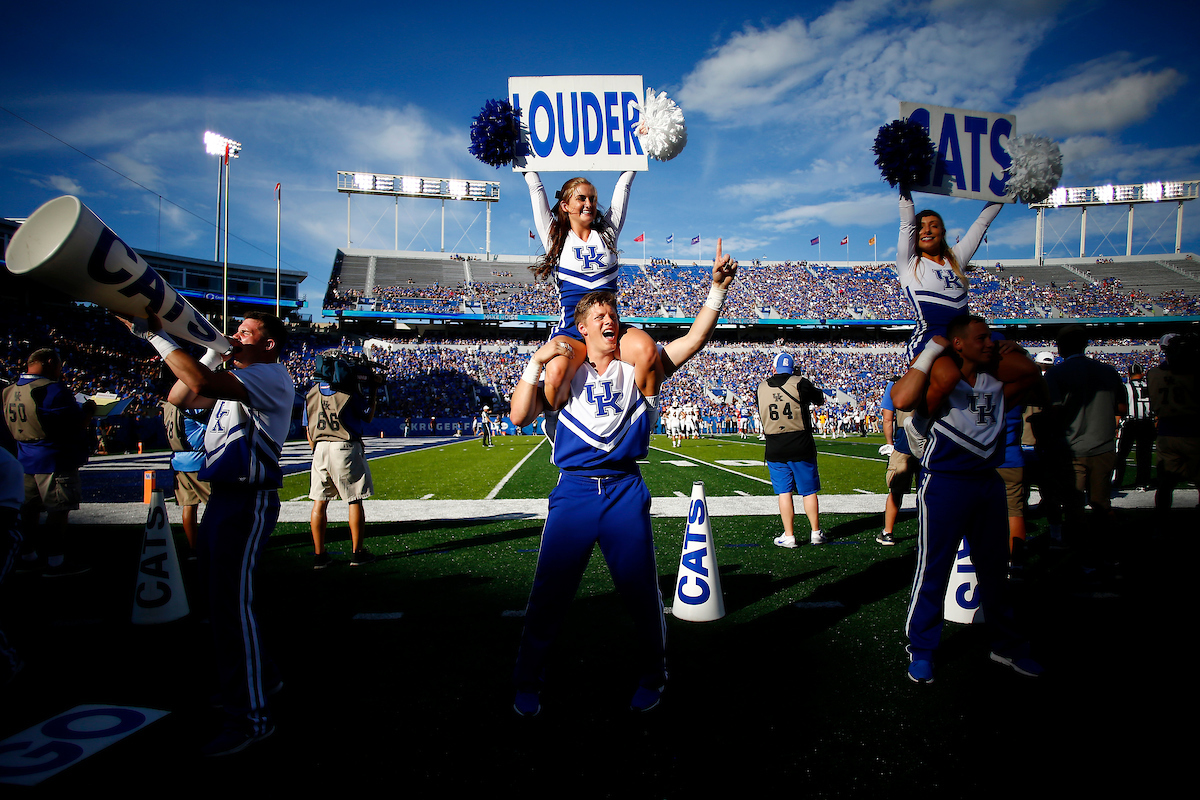 Cheerleaders.

Kentucky beats Central Michigan 35-20.


Photo by Chet White | UK Athletics