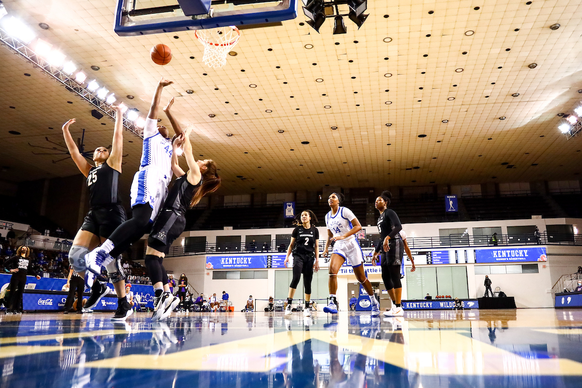 Dreuna Edwards. 

Kentucky beat Vandy 80 - 73.

Photo by Eddie Justice | UK Athletics