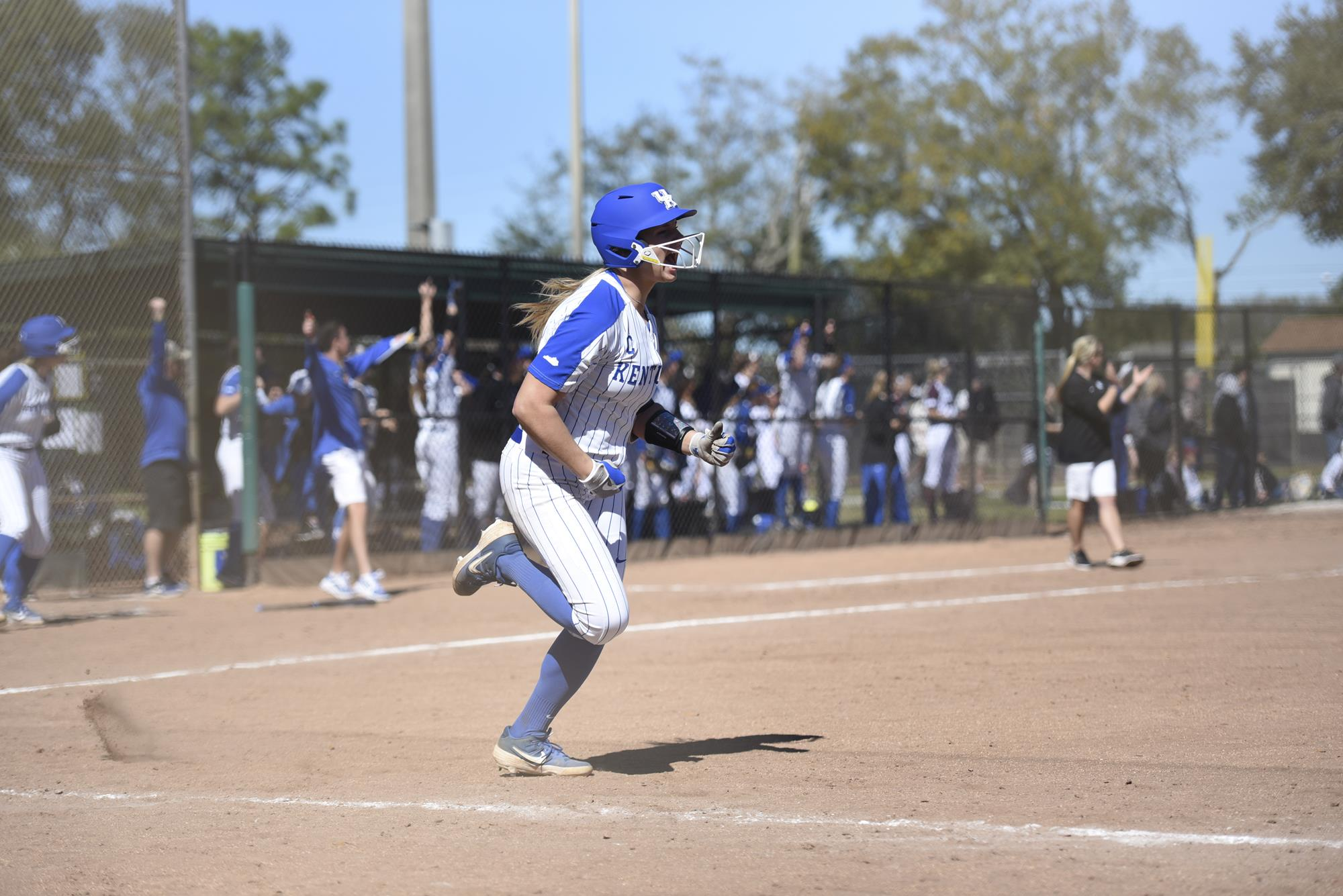 Humes’ Walk-Off Grand Slam Sends No. 15 Kentucky to 3-0