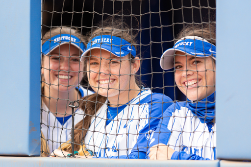 Mallory Peyton. Victoria Fragoso. Autumn Humes.

Kentucky loses to Alabama 6 - 11

Photo by Grant Lee | UK Athletics