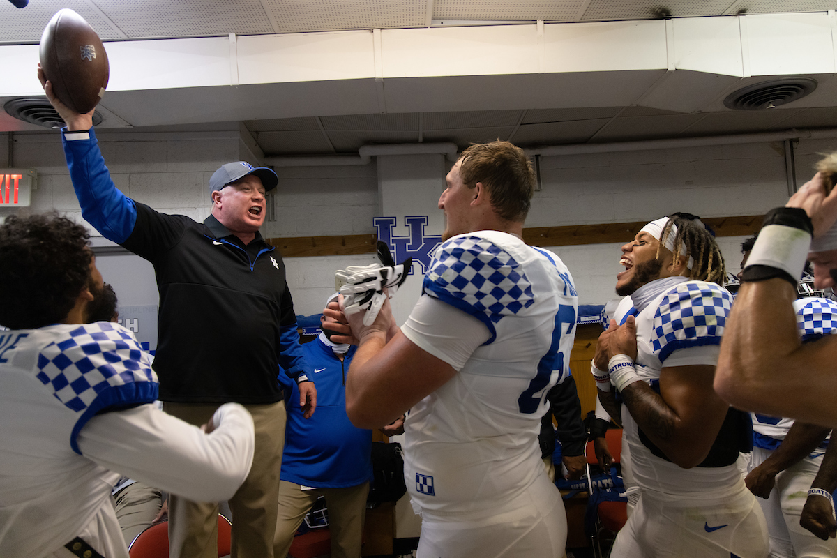 LANDON YOUNG. COACH STOOPS. CHRIS RODRIGUEZ JR.

Kentucky beats Tennessee, 34-7.

Photo by Elliott Hess | UK Athletics