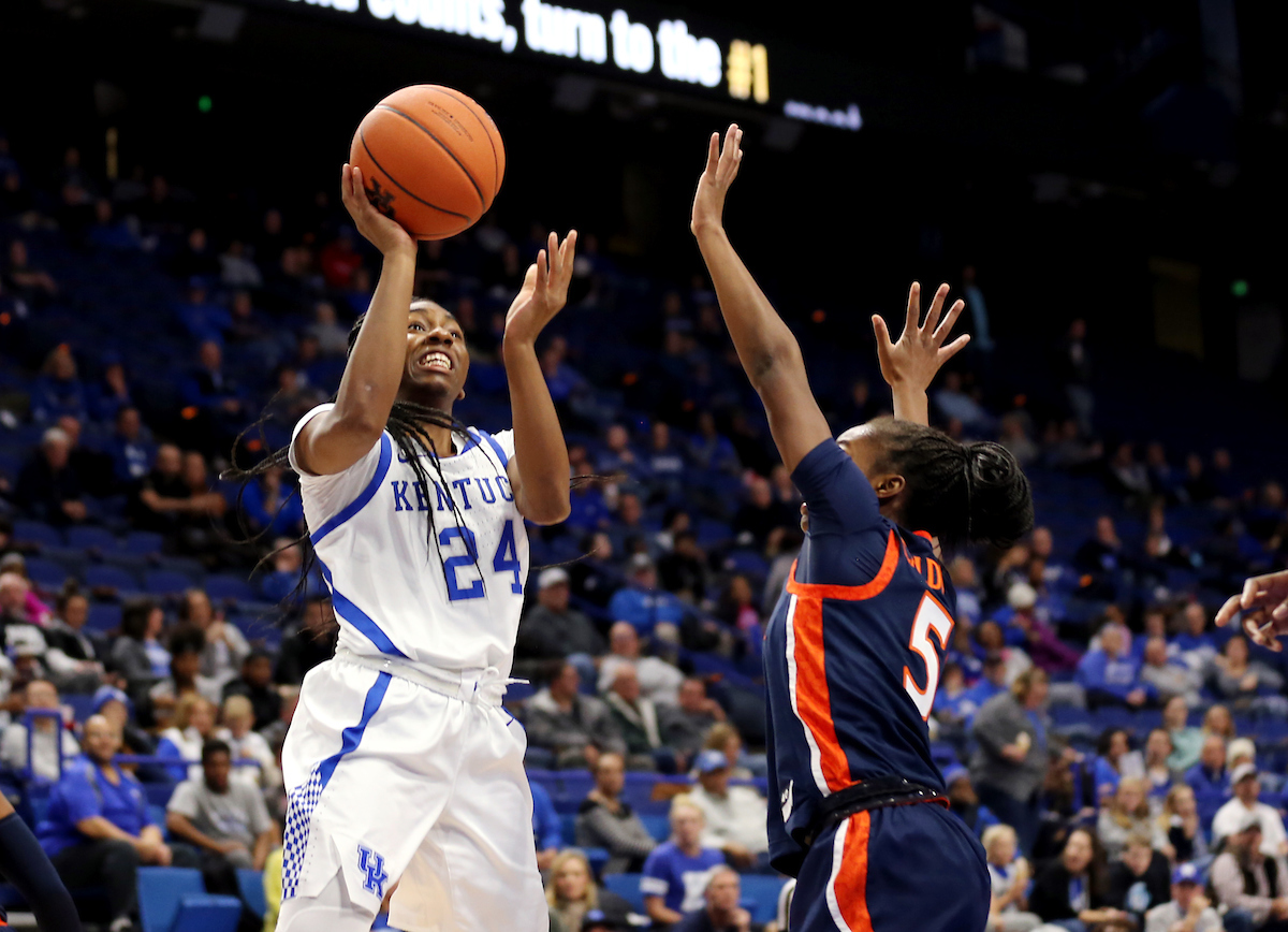Taylor Murray


Women's Basketball beats Virginia 63-51 at Rupp Arena on Thursday, November 15, 2018.

Photo by Britney Howard  | UK Athletics