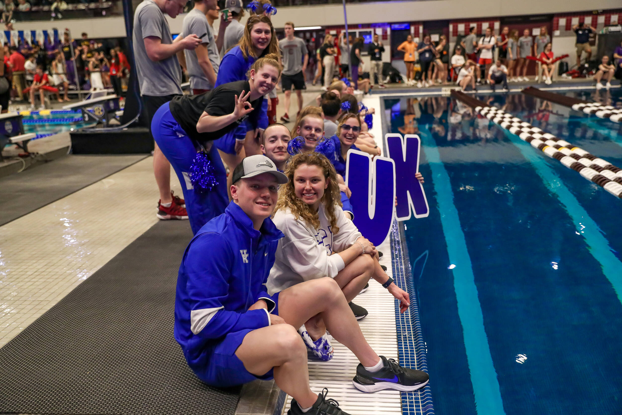 Swimming & Diving Lands 14 on CSCAA Scholar All-America Team