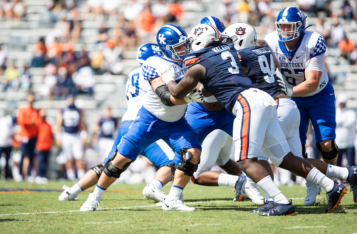 Drake Jackson

UK fall to Auburn 29-13

Photo By Jacob Noger | UK Football