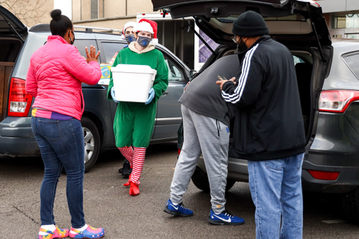 Kentucky men's basketball gives back for the holidays.

Photo by Eddie Justice | UK Athletics