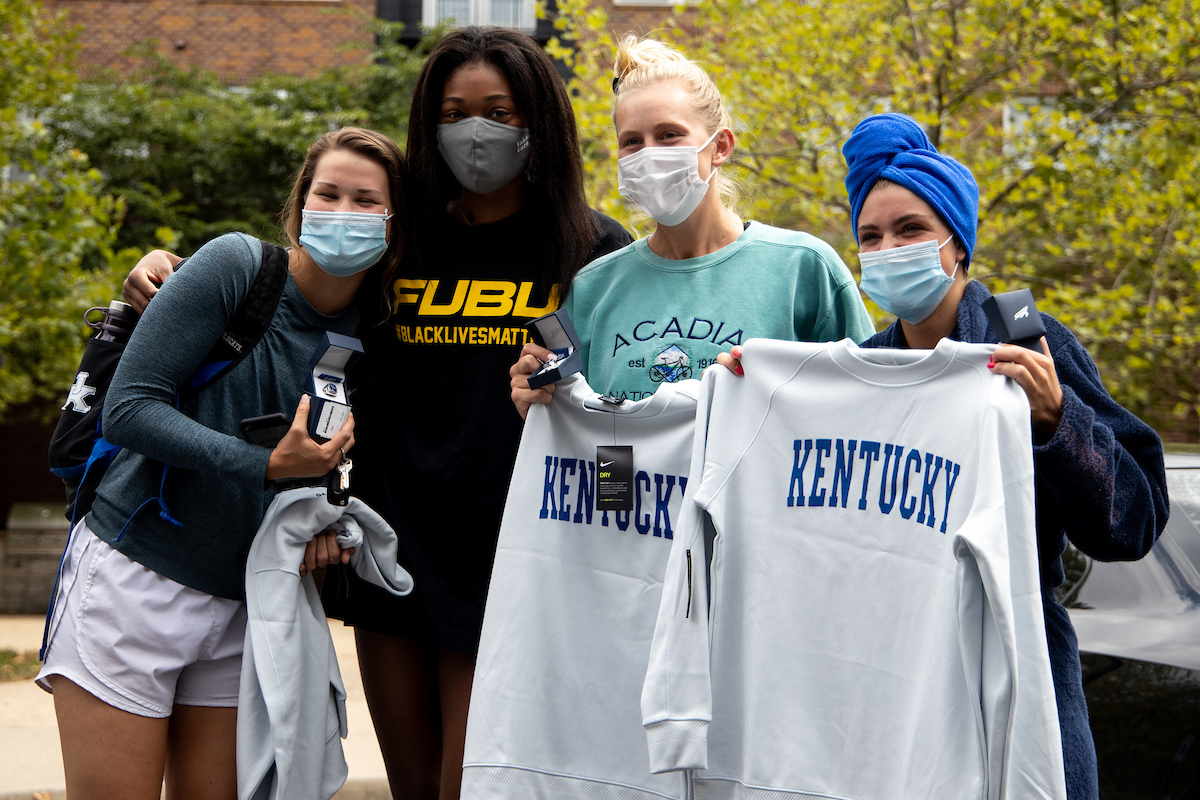 Group Photo. Cameron Scheitzach. Gabby Goddard. Alli Stumler. Lauren Tharp. 

Volleyball SEC Championship Rings. 

Photo by Eddie Justice | UK Athletics
