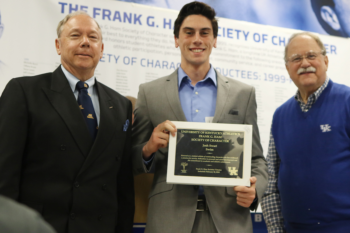 Josh Swart.

Frank G. Hamm Society of Character 2018.

Photo by Quinn Foster I UK Athletics
