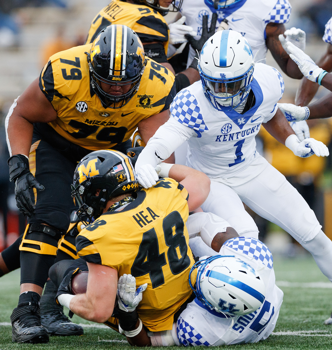 DEANDRE SQUARE. KELVIN JOSEPH.

UK falls to Missouri 20-10.

Photo By Elliott Hess | UK Athletics