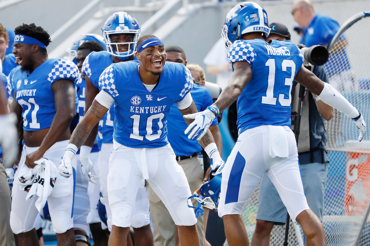 Asim A.J. Rose. Zy'Aire Hughes.

UK football beats Murray State 48-10.

Photo by Chet White | UK Athletics