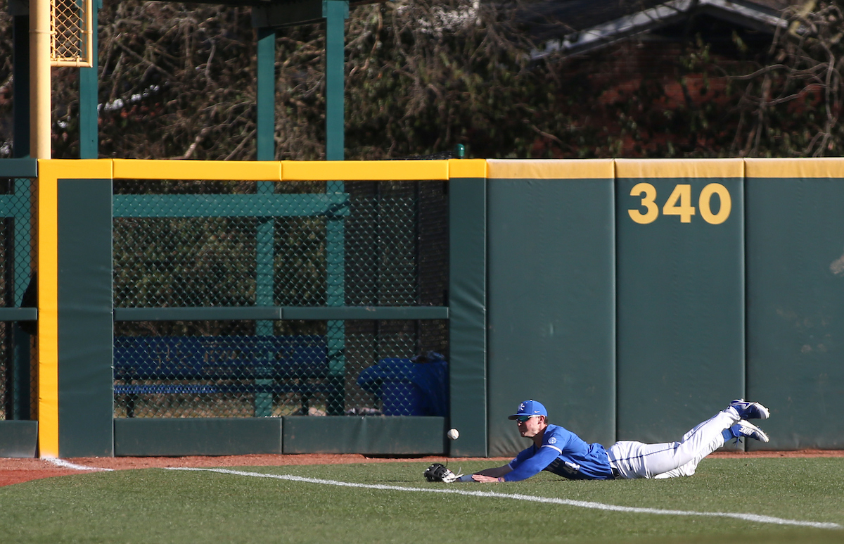 Ryan Shinn

The University of Kentucky baseball team defeats Western Kentucky University 4-3 on Tuesday, February 27th, 2018 at Cliff Hagan Stadium in Lexington, Ky.


Photo By Barry Westerman | UK Athletics