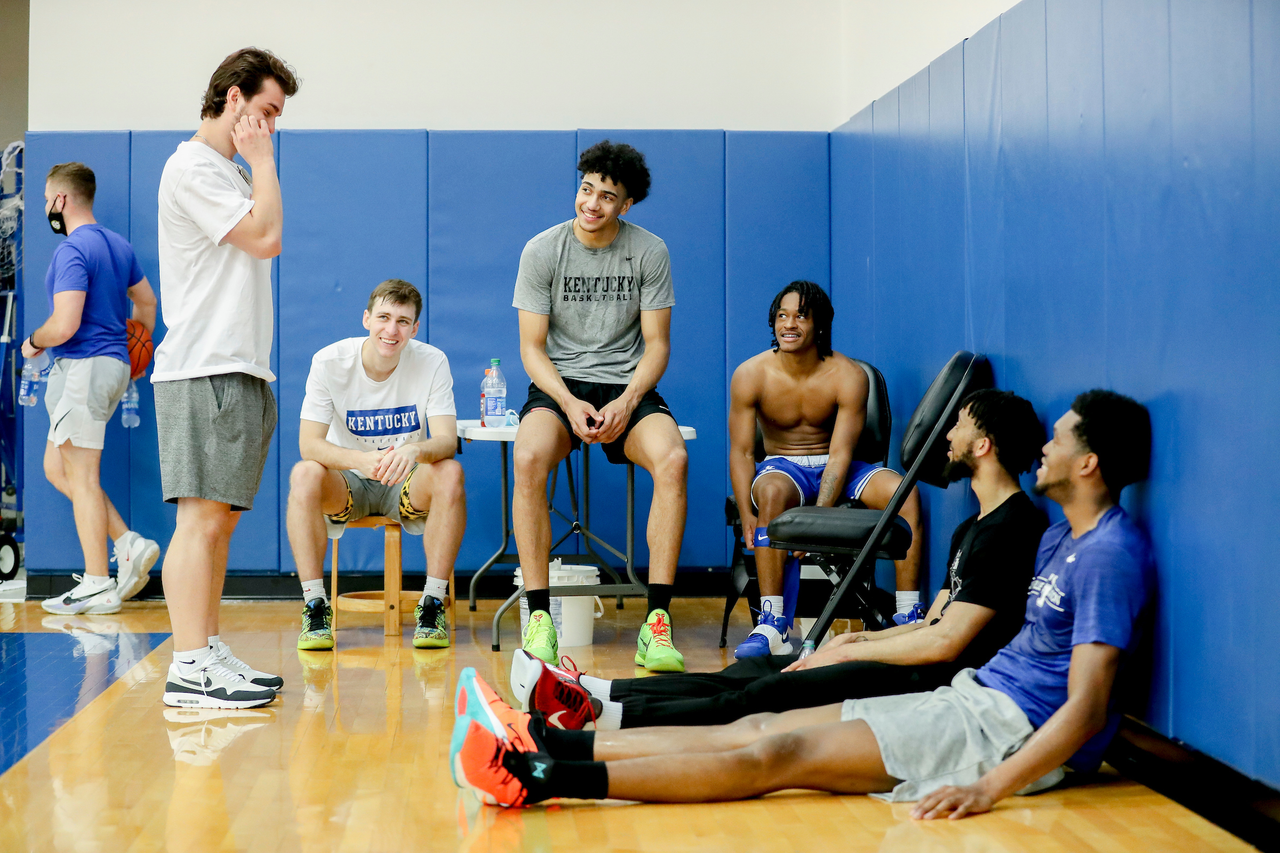 Riley Welch. Brennan Canada. Jacob Toppin. Kareem Watkins. Davion Mintz. Keion Brooks Jr.

Menâ??s basketball practice.

Photo by Chet White | UK Athletics