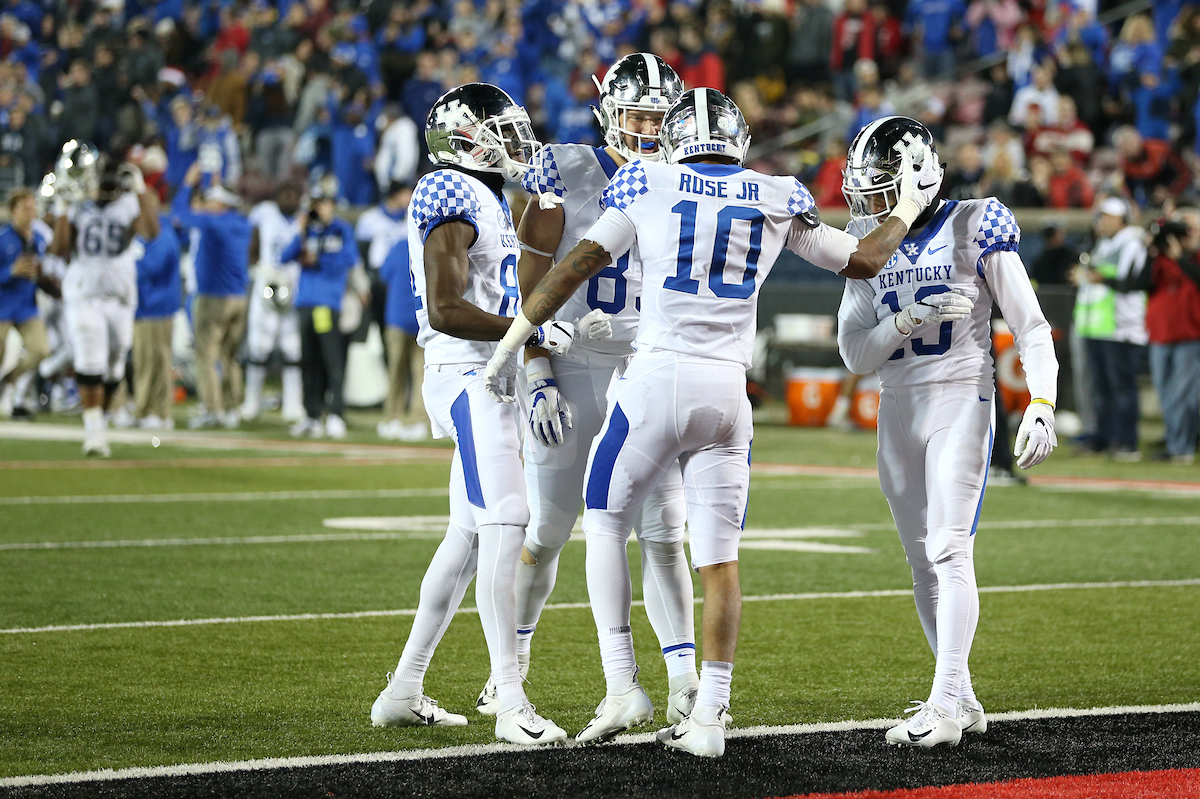 AJ Rose

Kentucky Football beats Louisville at Cardinal Stadium 56-10.


Photo By Barry Westerman | UK Athletics