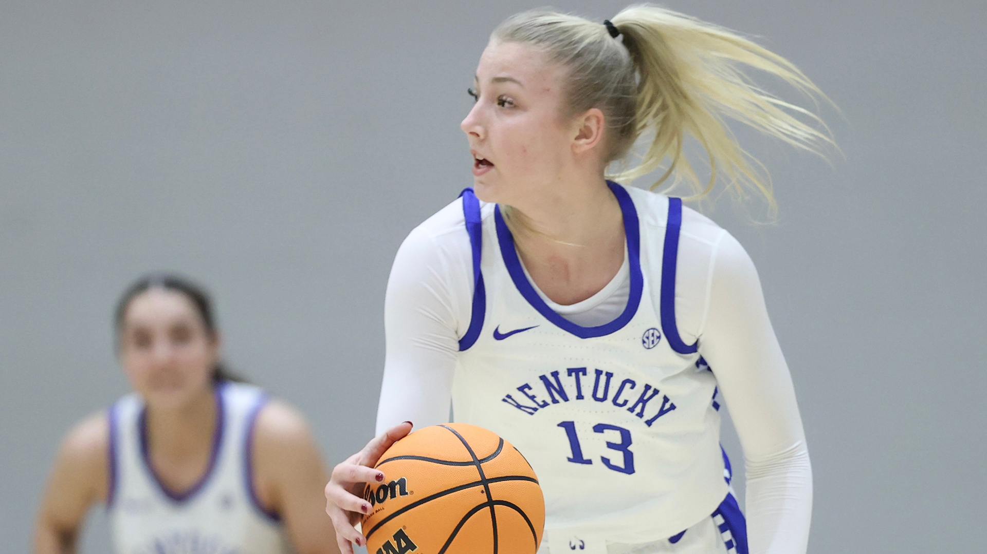 Kentucky Tops Arizona State in Music City Classic