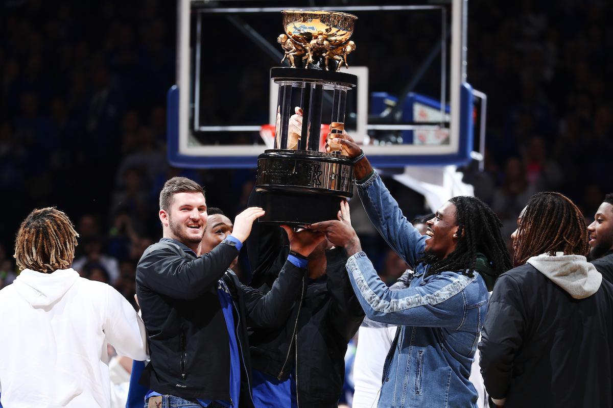 Football Team.

Kentucky beat Utah 88-61 on Saturday, December 15, 2018, in Lexington's Rupp Arena.


Photo by Elliott Hess | UK Athletics