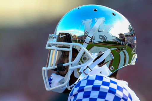 UK falls to South Carolina 24-7.


Photo By Barry Westerman | UK Athletics