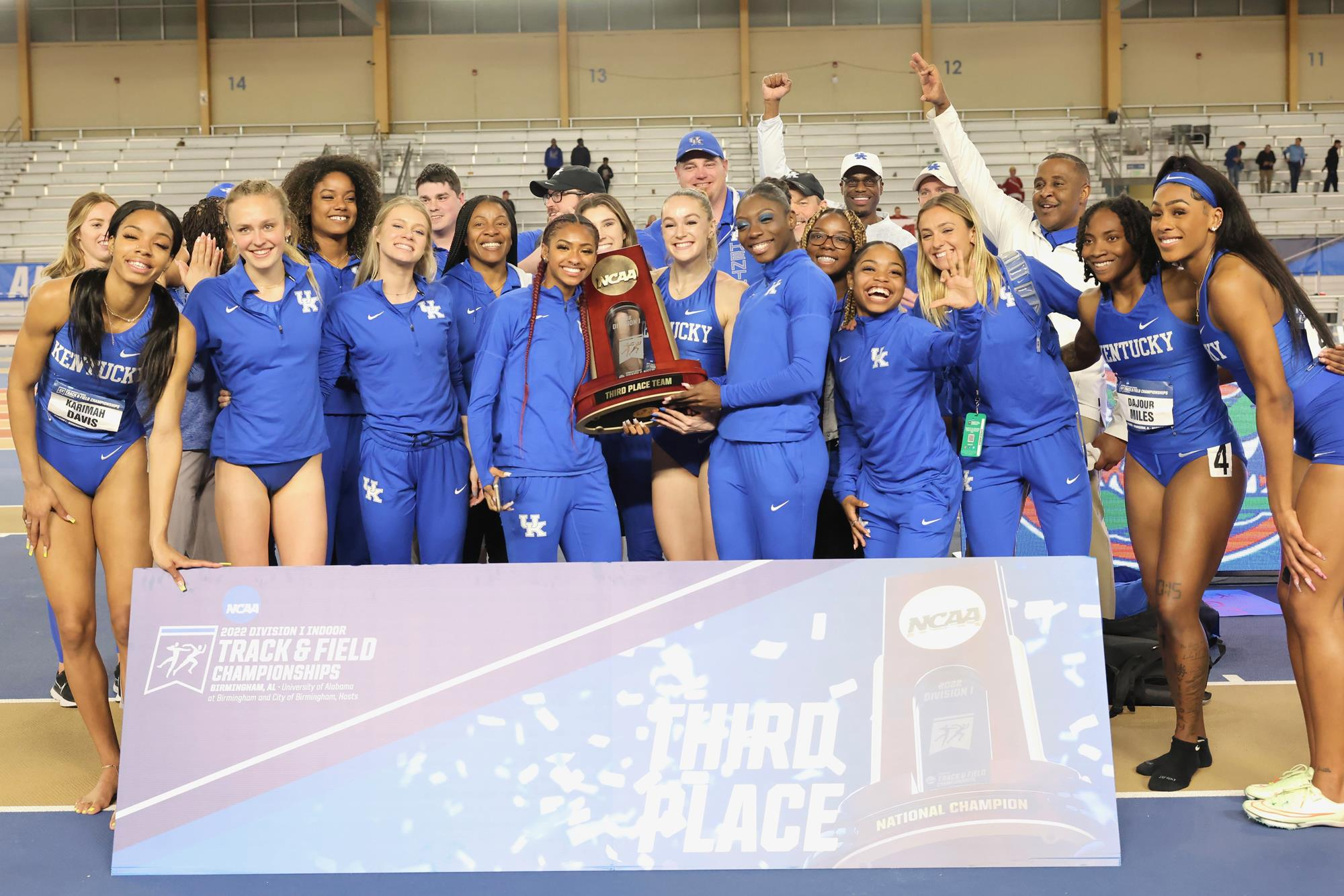 UKTF Women’s Team Third at NCAA Indoors, Steiner Defends 200M Title