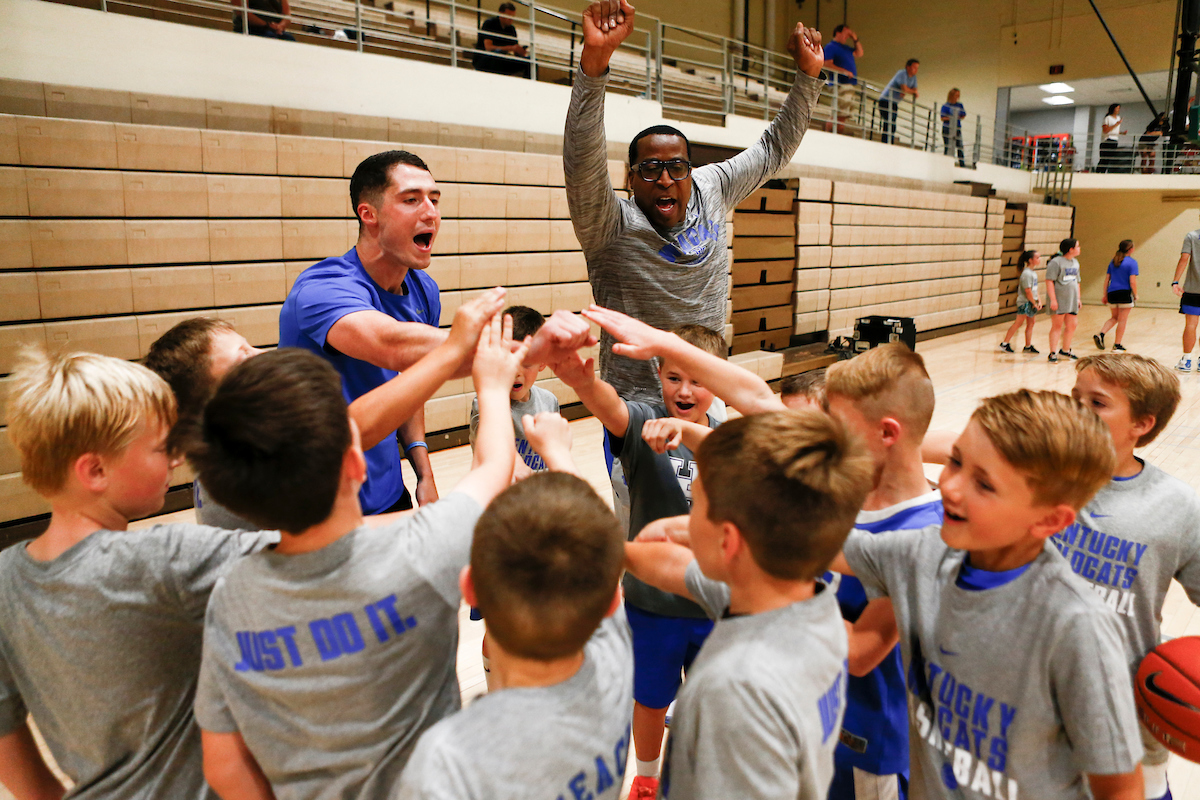 Kevin Gallagher. Chin Coleman.

Kentucky men's basketball camp at South Oldham High School in Crestwood, Kentucky.

Photo By Barry Westerman | UK Athletics