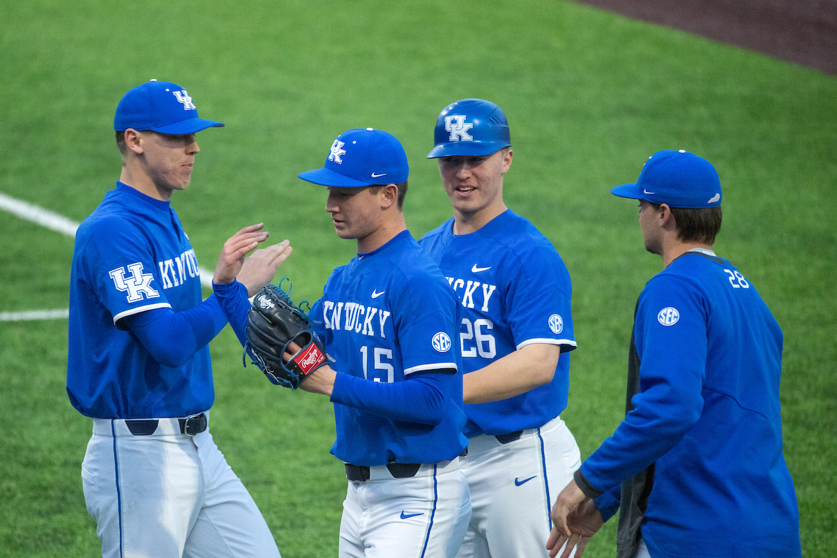 Kentucky Wildcats Trip Lockhart (15)

Kentucky baseball defeats Xavier 16-3.

Photo by Mark Mahan | UK Athletics