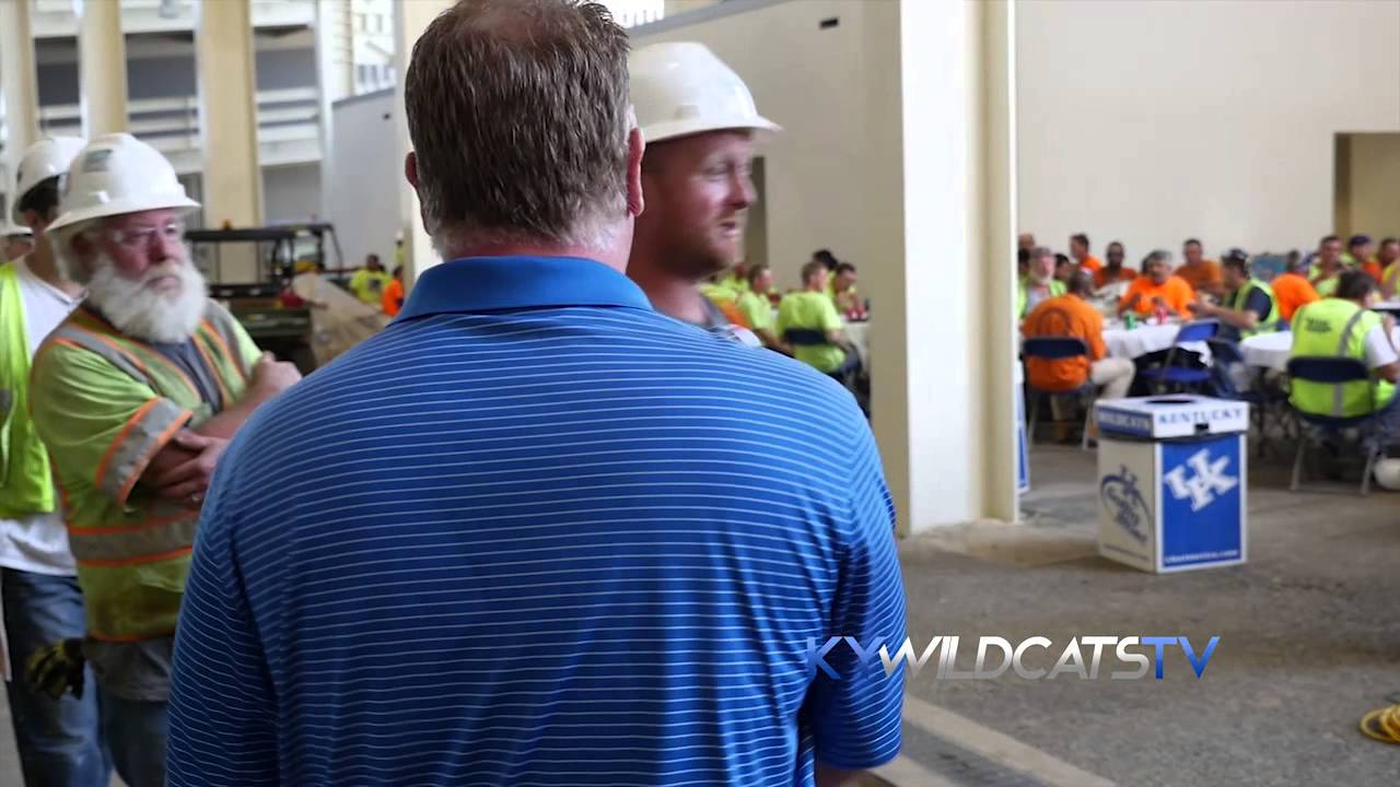 Mark Stoops Meets #TheNewCWS Construction Workers