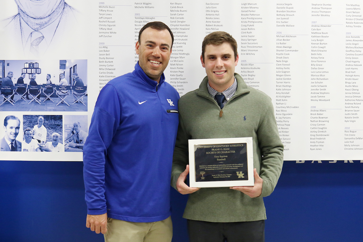 Troy Squires. Nick Mingione.

Frank G. Hamm Society of Character 2018.

Photo by Quinn Foster I UK Athletics