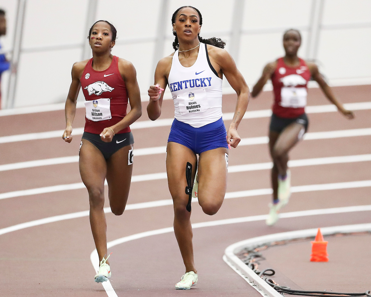 Alexis Holmes.

Day 1. SEC Indoor Championships.

Photos by Chet White | UK Athletics