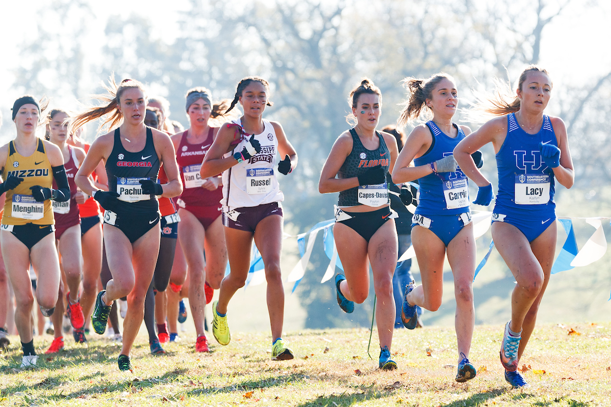 SOPHIE CARRIER. KAITLYN LACY.

2019 SEC Cross Country Championship.


Photo by Elliott Hess | UK Athletics