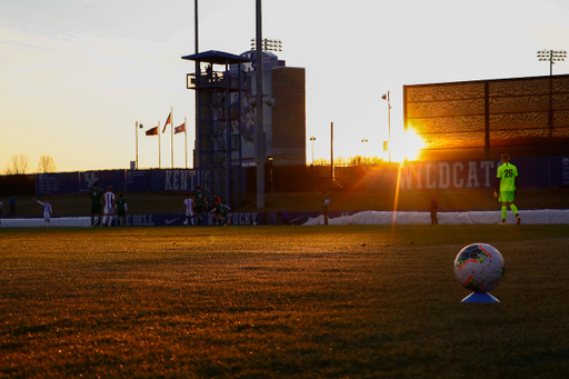 Team.

Kentucky falls Charlotte 2-1.

Photo by Grace Bradley | UK Athletics