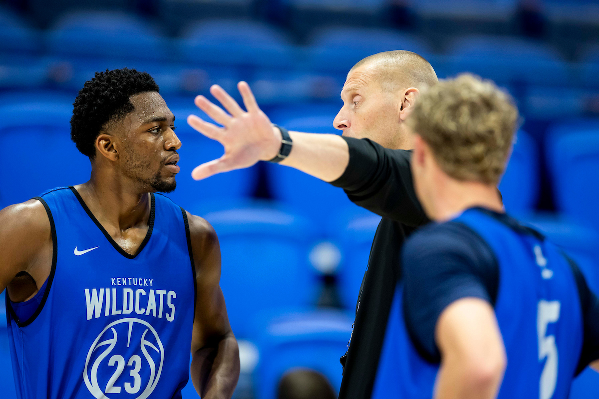 Men's Basketball Practice Photo Gallery (Sept. 25)