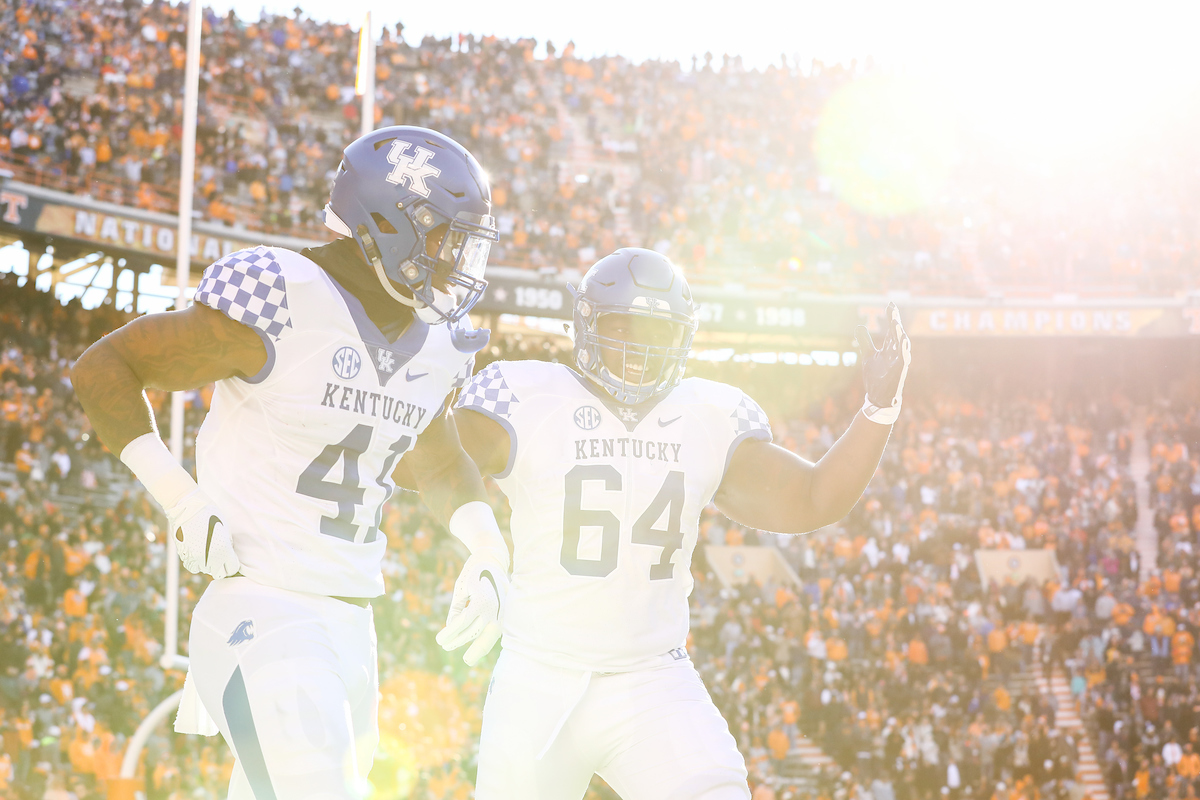 Josh Allen, George Asafo-Adjei

Football falls to Tennessee, 24-7.


Photo by Elliott Hess | UK Athletics