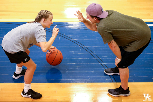 The 2021 Father-Daughter Kentucky men's basketball camp.

Photo by Eddie Justice | UK Athletics