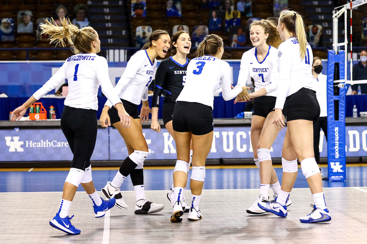 Celebration, 

Volleyball Blue White Match.

Photo by Eddie Justice | UK Athletics