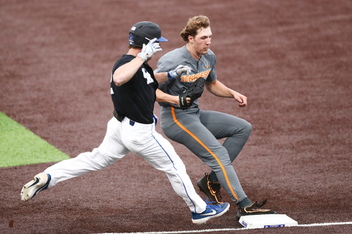 Austin Schultz.


Kentucky falls to Tennessee, 4-2.

 
Photo by Elliott Hess | UK Athletics