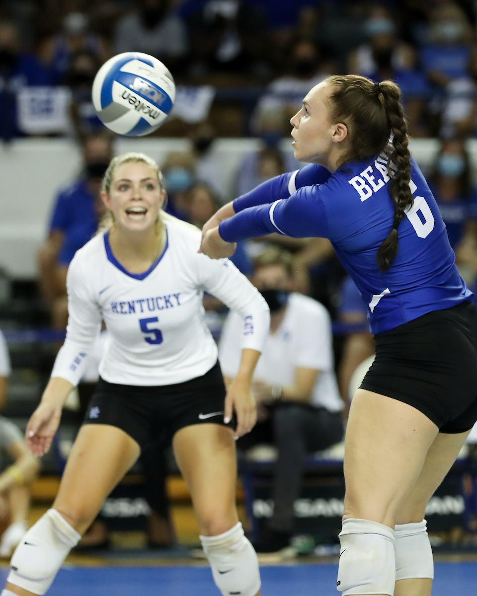 ELEANOR BEAVIN.

Kentucky beats Stanford, 3-2.

Photo by Elliott Hess | UK Athletics