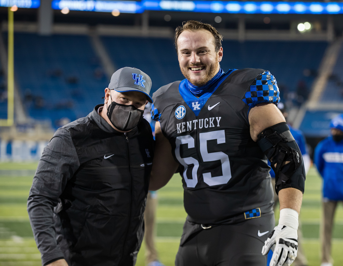 Luke Fortner

Kentucky beats South Carolina, 41-18.

Photo by Jacob Noger | UK Football