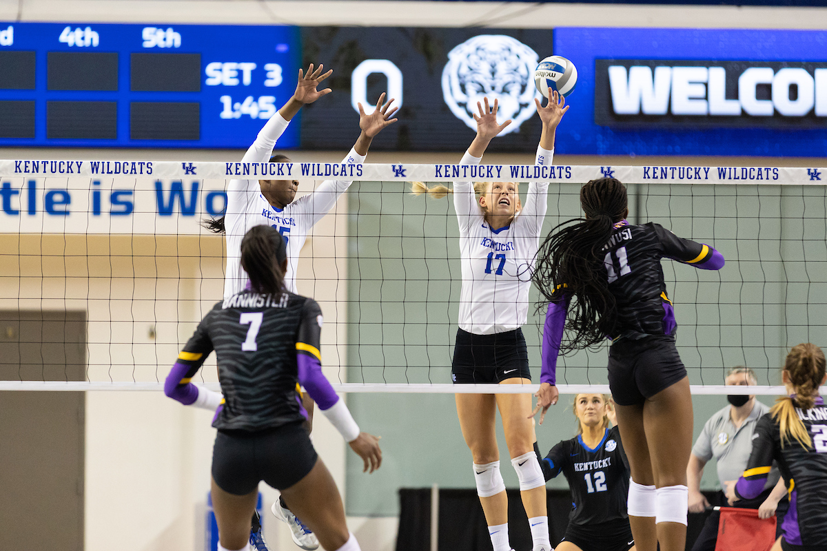 Azhani Tealer. Alli Stumler.

Kentucky sweeps LSU 3 - 0

Photo by Grant Lee | UK Athletics