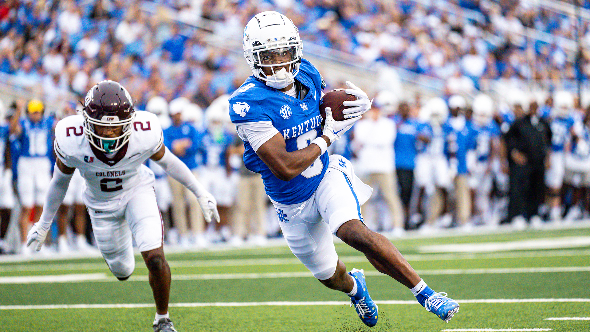 Big Plays by Brown, Robinson Help Cats Get Past Colonels