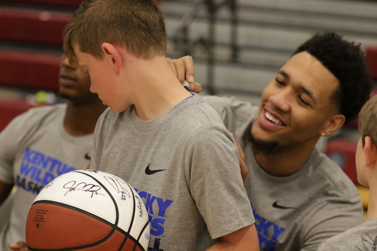 The Kentucky men's basketball team at its second day in Harrison County in Cynthiana, Kentucky, during the Satellite Camp tour. June 6, 2019. 

Photo by Eddie Justice | UK Athletics