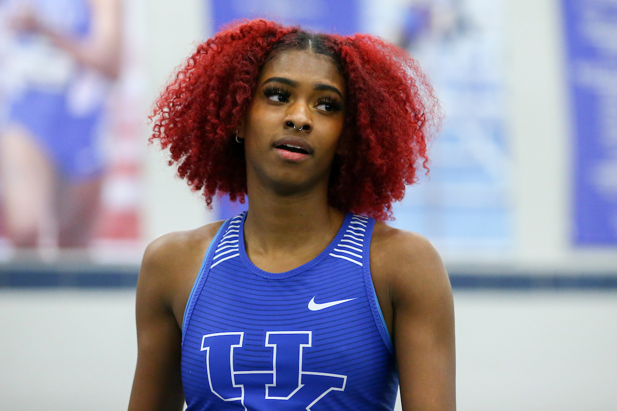 Masai Russell. 

Jim Green Invitational.


Photo by Isaac Janssen | UK Athletics