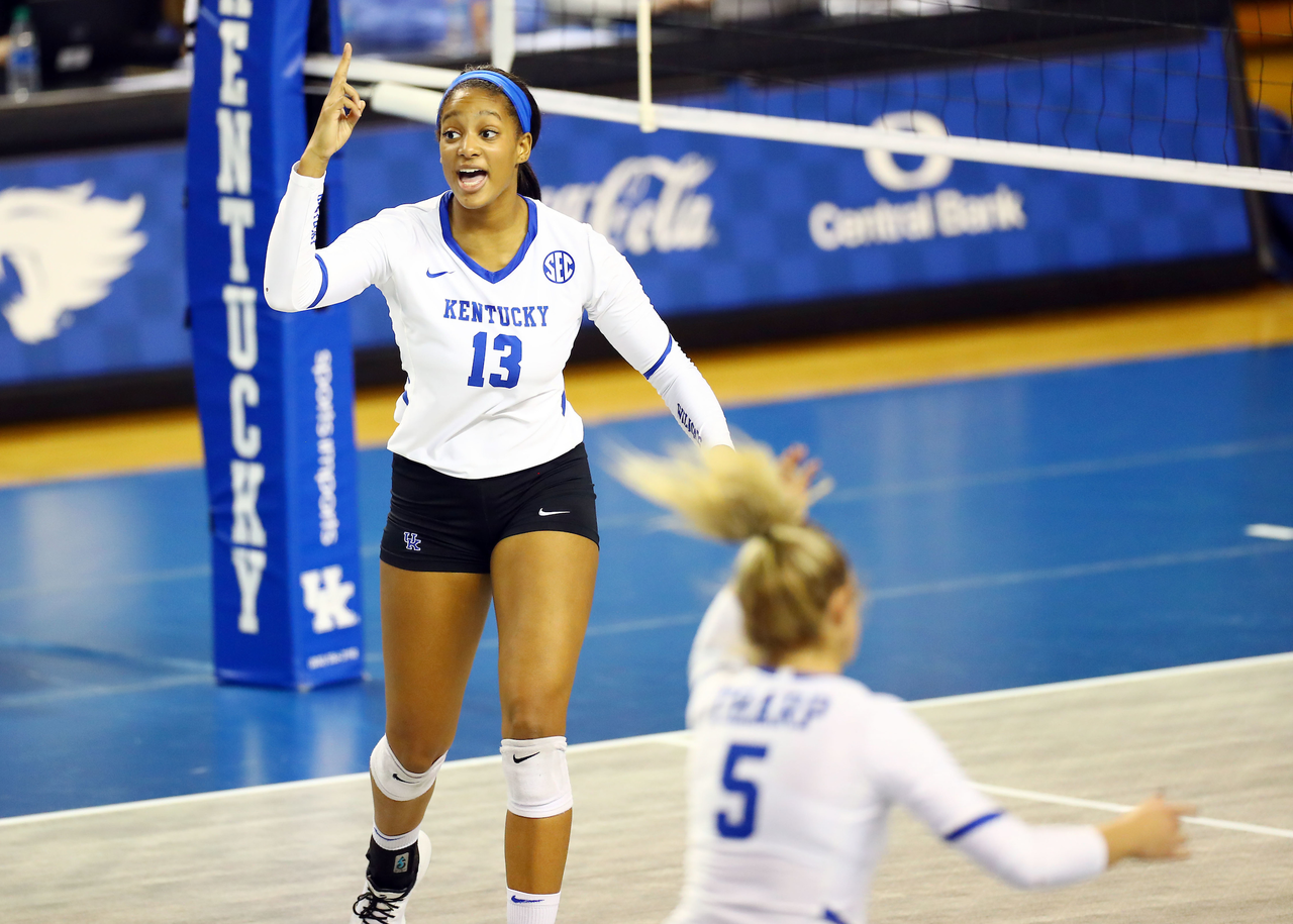Leah Edmond

Kentucky beats Mizzou 3-0. 

Photo by Britney Howard | Staff