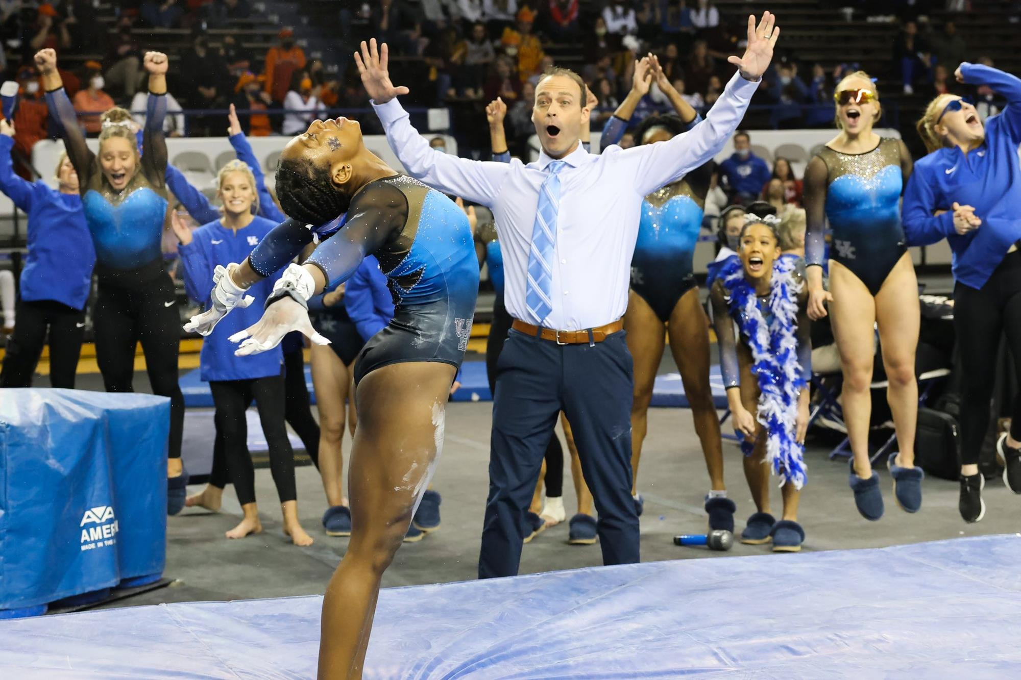 Worley, Nixon Lead Kentucky to 197.450 in Quad Meet Victory