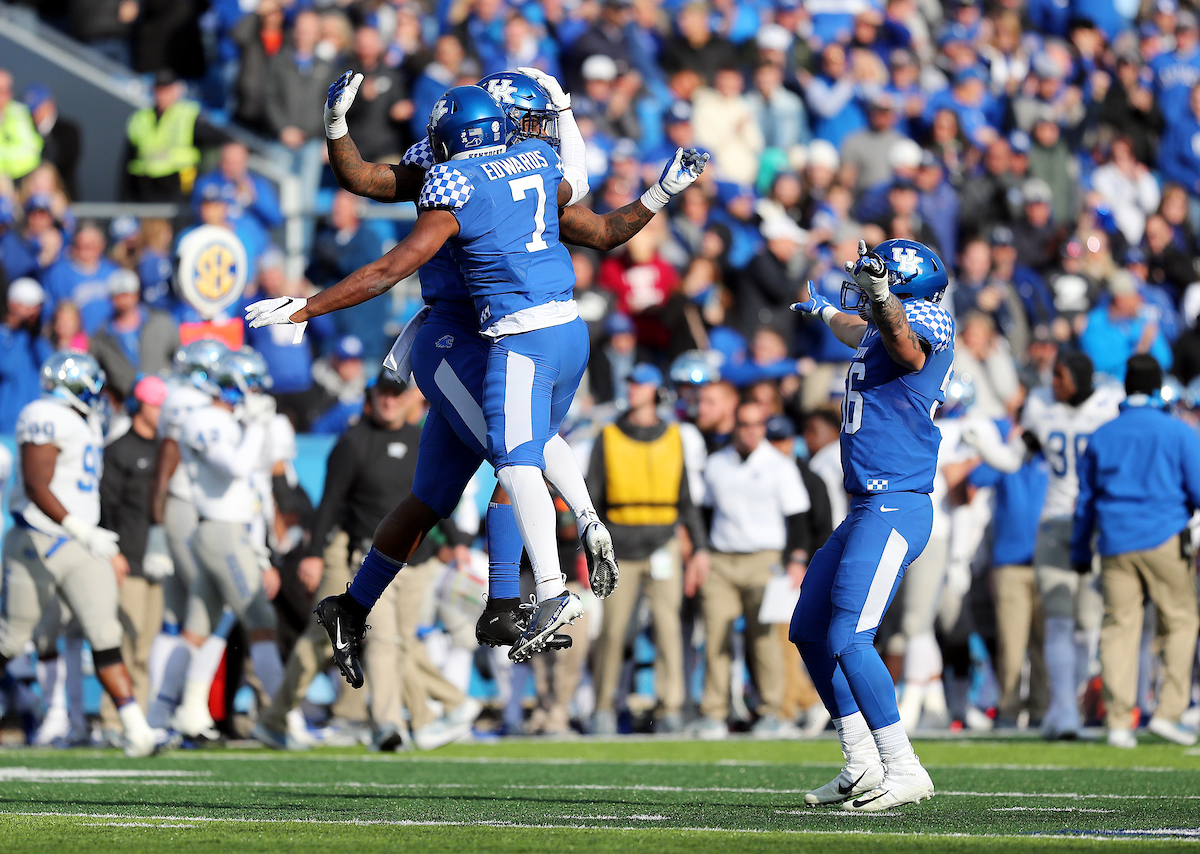 Josh allen, Mike Edwards

UK Football beats MTSU 34-23 on Senior Day at Kroger Field. 

Photo by Britney Howard | UK Athletics