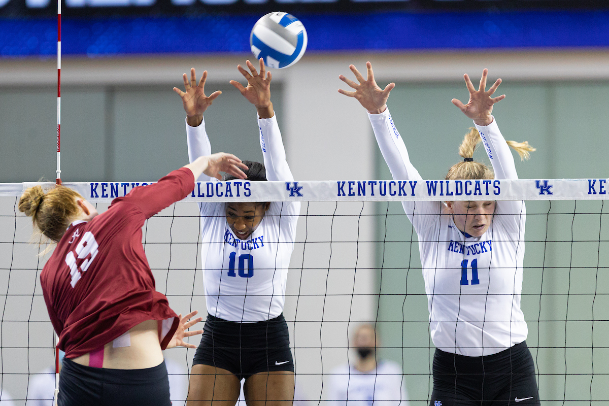 Reagan Rutherford. Alli Stumler.

Kentucky sweeps Alabama 3 - 0

Photo by Grant Lee | UK Athletics